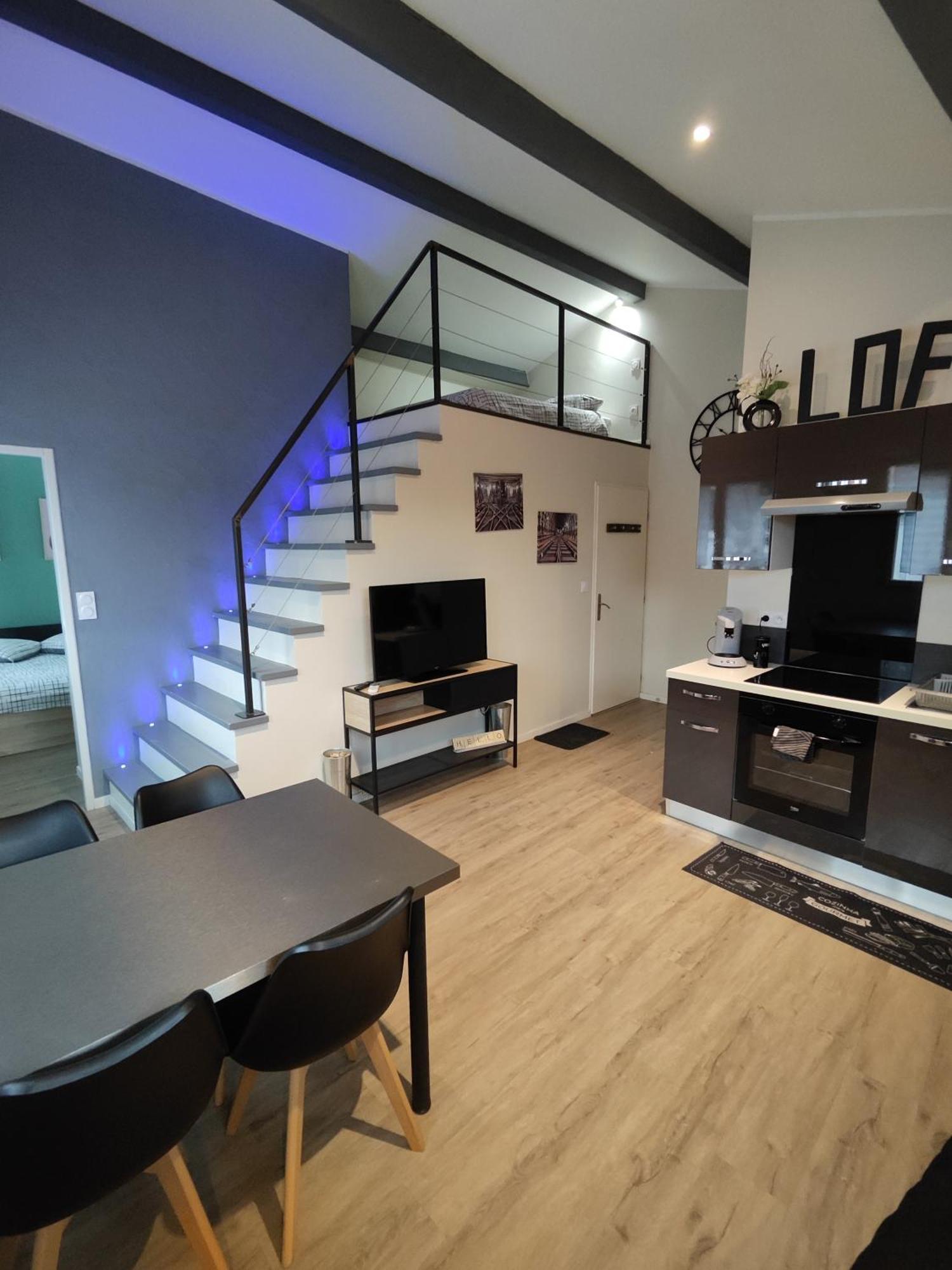 Loft, Studio And Love Rooms Bourg-Saint-Christophe Bagian luar foto