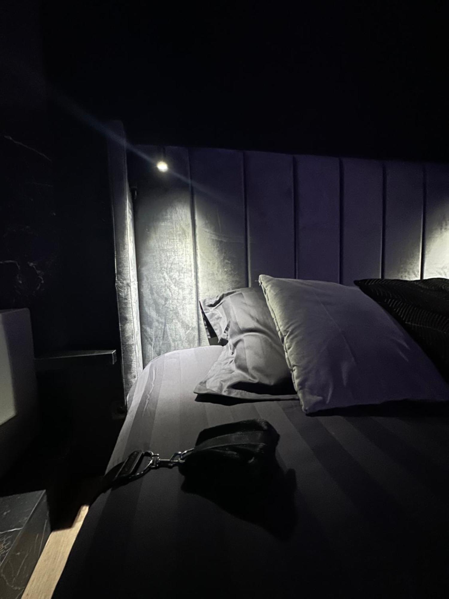 Loft, Studio And Love Rooms Bourg-Saint-Christophe Bagian luar foto