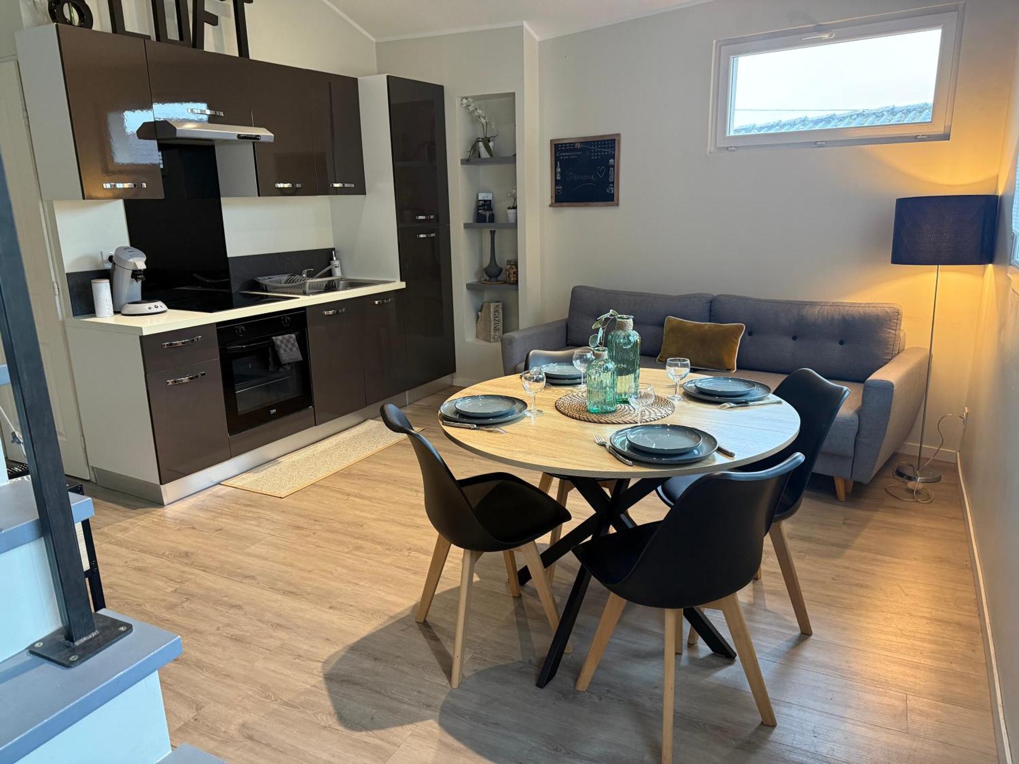Loft, Studio And Love Rooms Bourg-Saint-Christophe Bagian luar foto