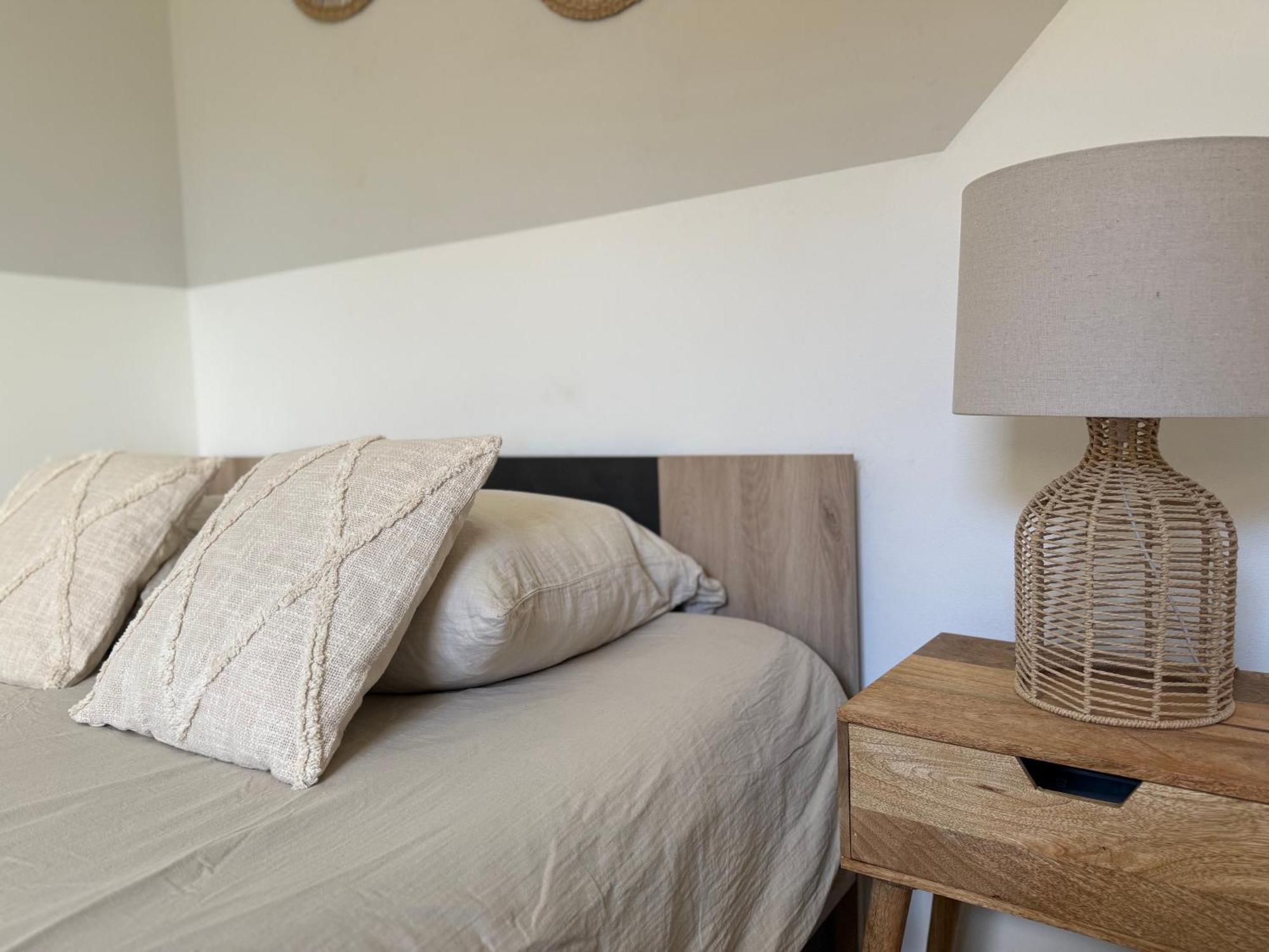 Loft, Studio And Love Rooms Bourg-Saint-Christophe Bagian luar foto