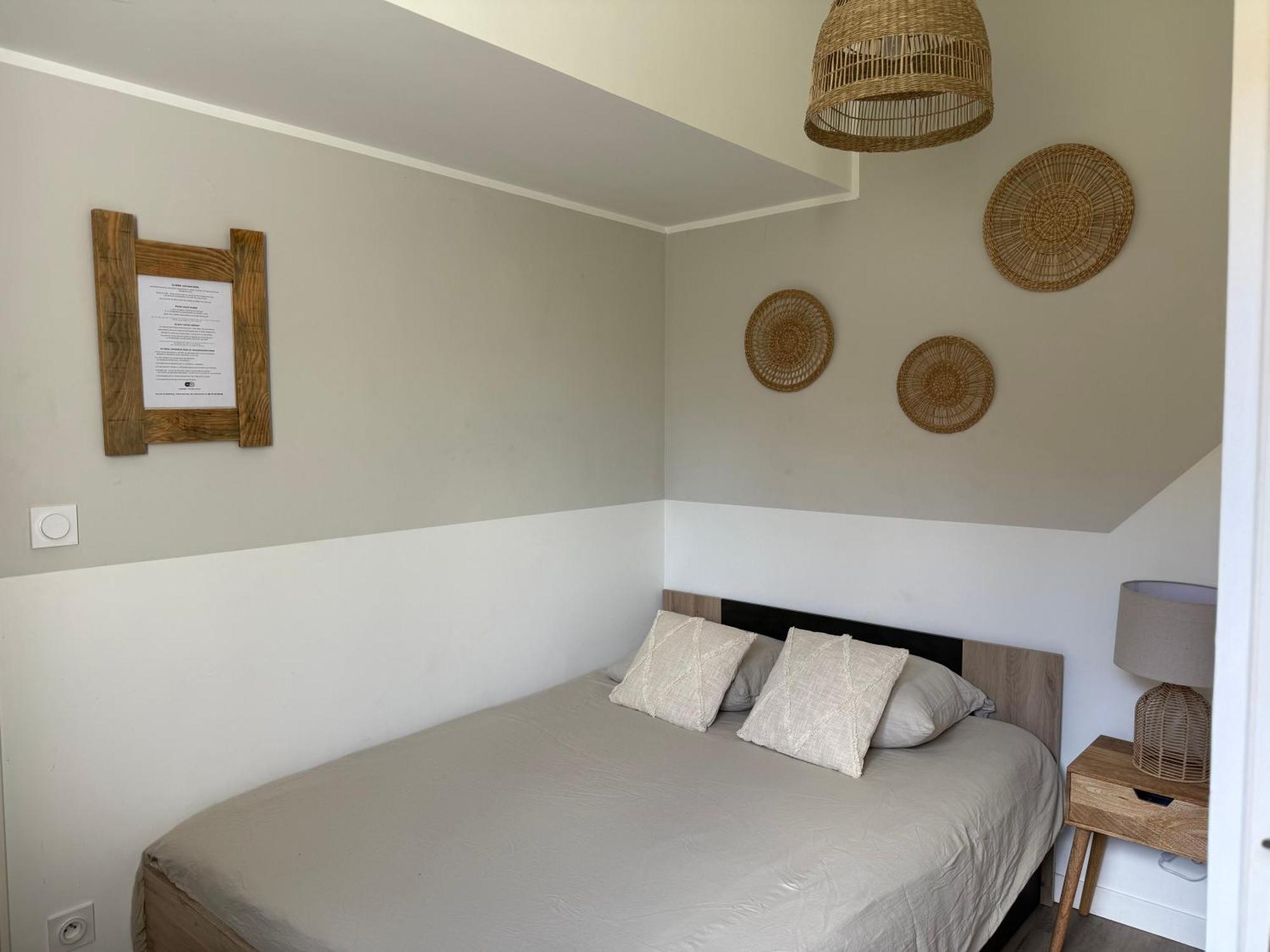 Loft, Studio And Love Rooms Bourg-Saint-Christophe Bagian luar foto